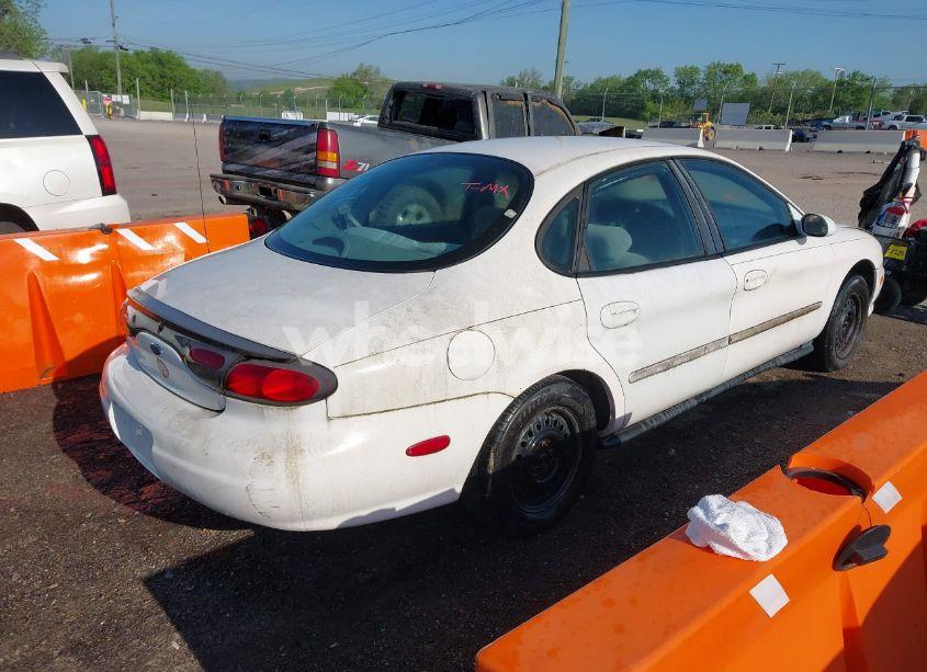 Photo 4 of 1998 Ford Taurus LX/SE (VIN 1FAFP52U5WA226756)