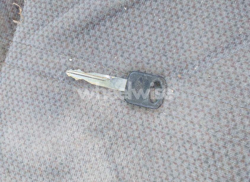 Photo 11 of 1998 Ford Taurus LX/SE (VIN 1FAFP52U5WA227440)