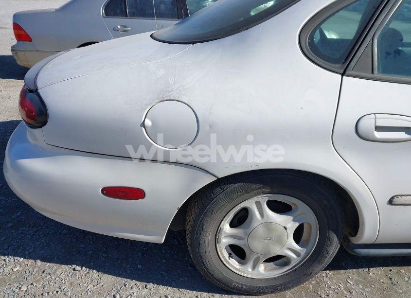 Photo 17 of 1998 Ford Taurus LX/SE (VIN 1FAFP52U5WA227440)