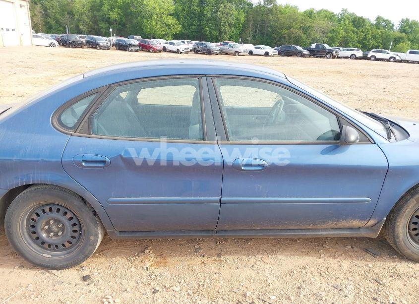 Photo 13 of 2004 Ford Taurus LX (VIN 1FAFP52U64A114884)