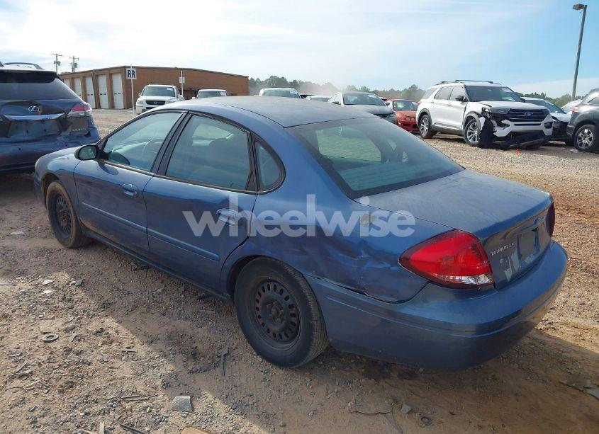 Photo 3 of 2004 Ford Taurus LX (VIN 1FAFP52U64A114884)