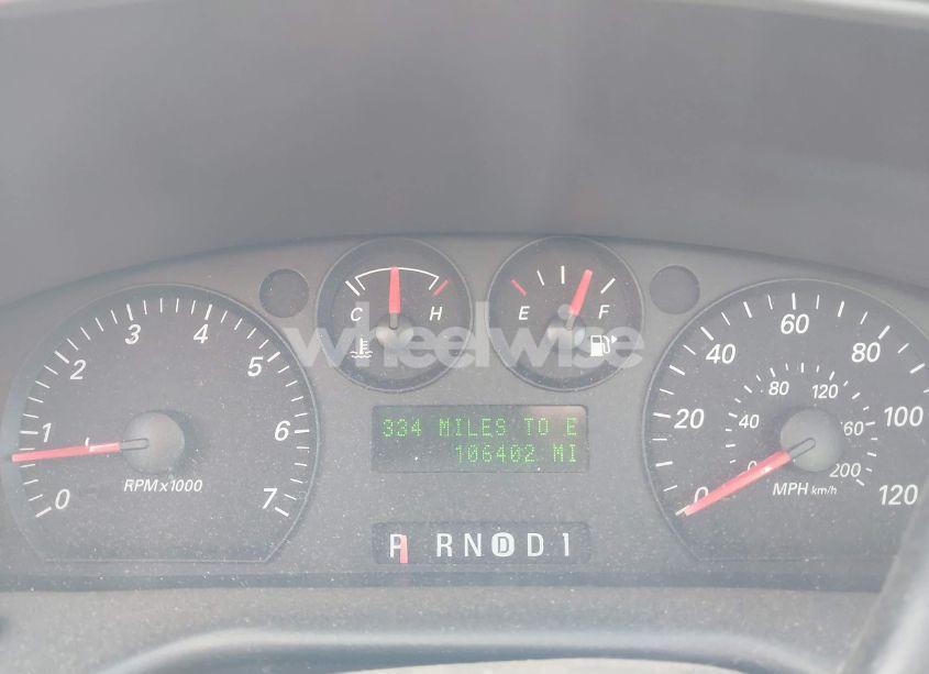 Photo 7 of 2004 Ford Taurus LX (VIN 1FAFP52U64A114884)