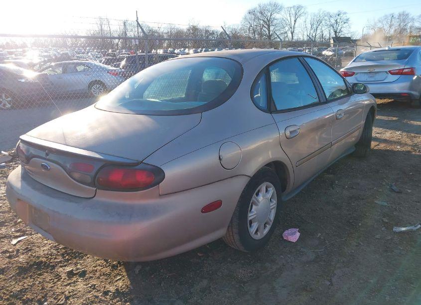 Photo 4 of 1998 Ford Taurus LX/SE (VIN 1FAFP52U8WA132385)