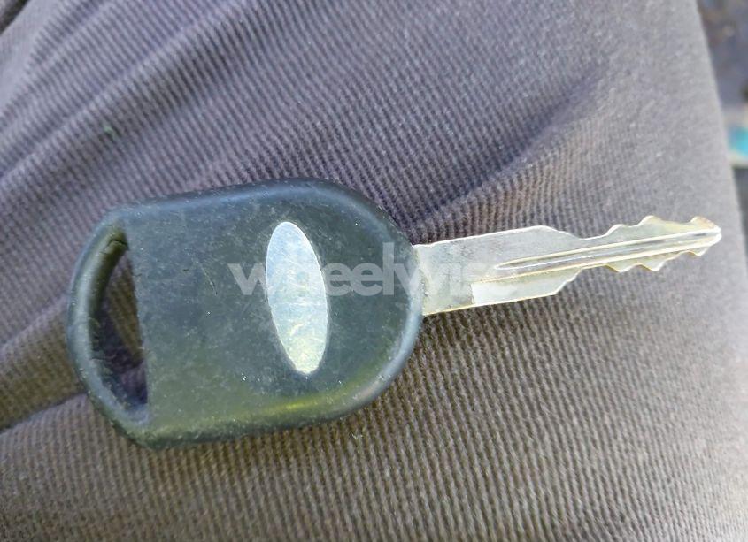 Photo 11 of 2001 Ford Taurus LX (VIN 1FAFP52UX1A139542)