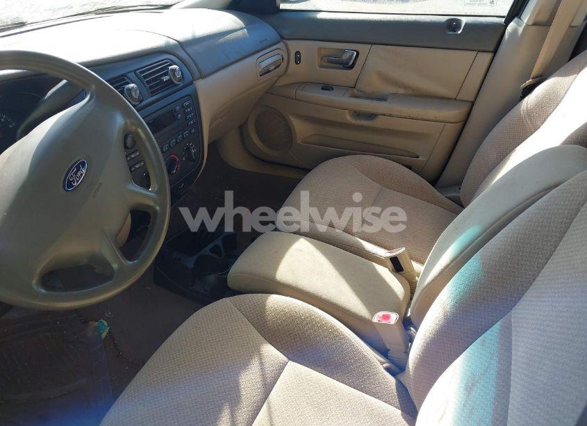 Photo 5 of 2001 Ford Taurus LX (VIN 1FAFP52UX1A139542)