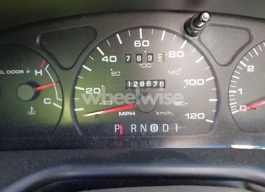 Photo 7 of 2001 Ford Taurus LX (VIN 1FAFP52UX1A139542)