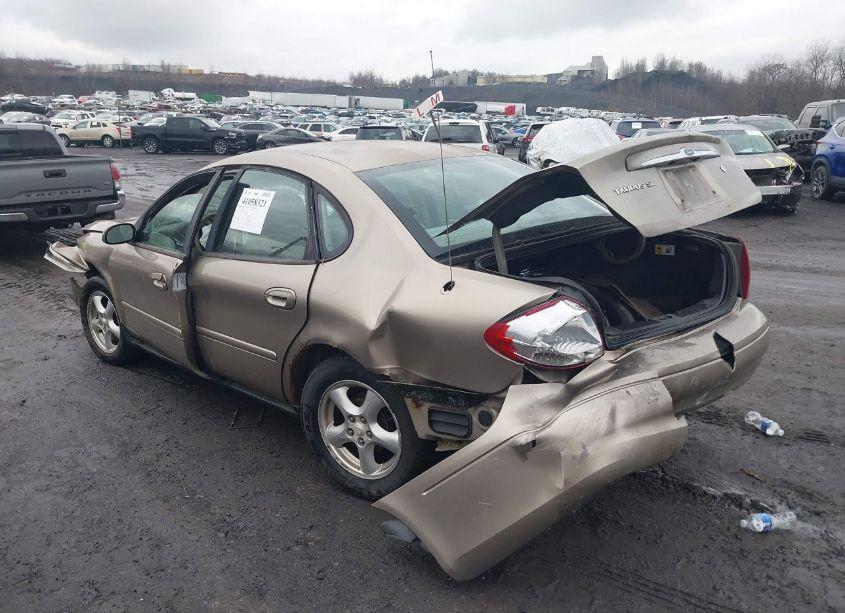 Photo 3 of 2003 Ford Taurus SE (VIN 1FAFP53203A158276)