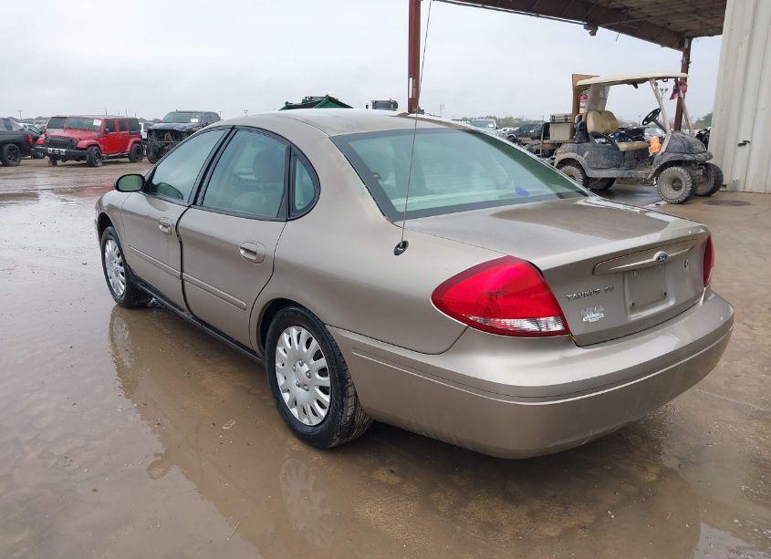Photo 3 of 2004 Ford Taurus SE (VIN 1FAFP53204A188587)