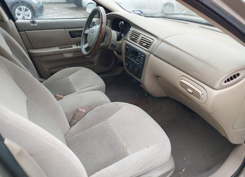 Photo 5 of 2004 Ford Taurus SE (VIN 1FAFP53204A188587)