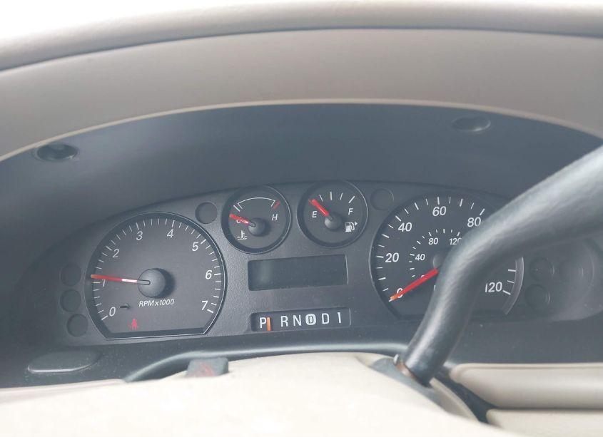 Photo 7 of 2004 Ford Taurus SE (VIN 1FAFP53204A188587)