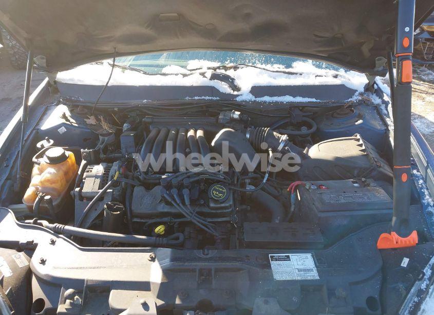 Photo 10 of 2002 Ford Taurus SE (VIN 1FAFP53212A202722)