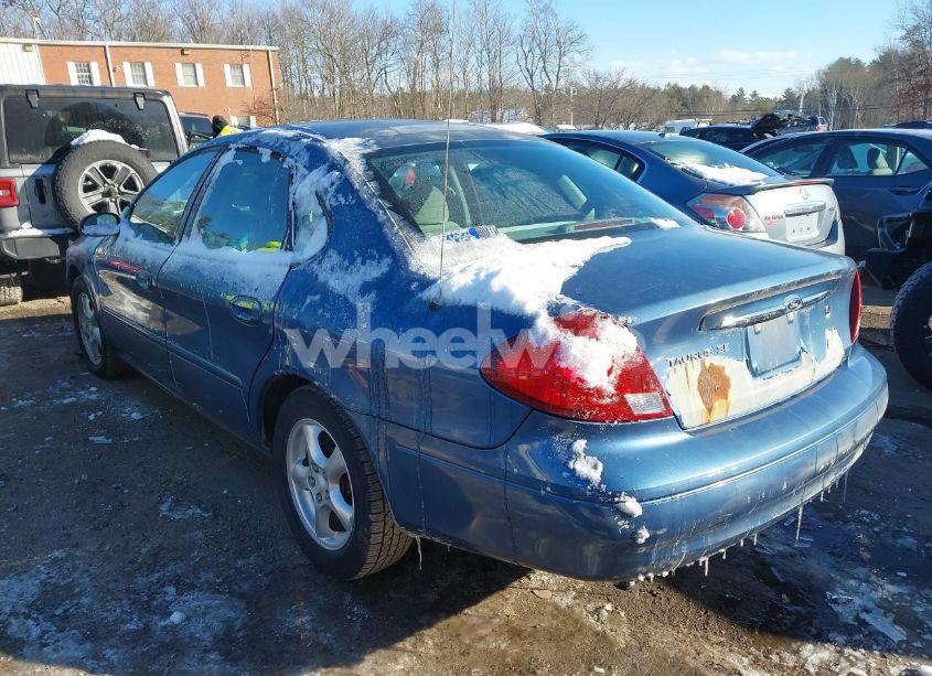 Photo 3 of 2002 Ford Taurus SE (VIN 1FAFP53212A202722)