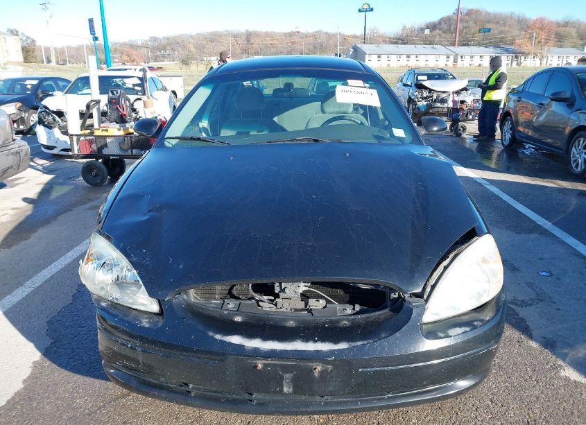 Photo 12 of 2003 Ford Taurus SE (VIN 1FAFP53213A153698)