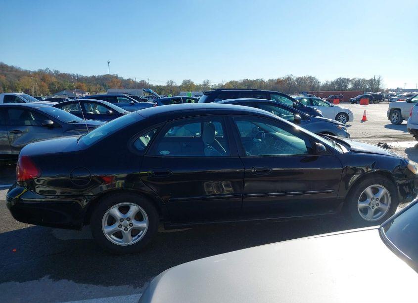 Photo 13 of 2003 Ford Taurus SE (VIN 1FAFP53213A153698)