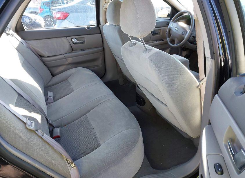 Photo 8 of 2003 Ford Taurus SE (VIN 1FAFP53213A153698)