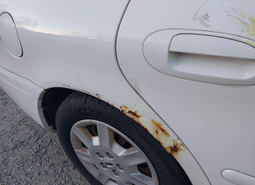 Photo 20 of 2005 Ford Taurus SE (VIN 1FAFP53215A284116)