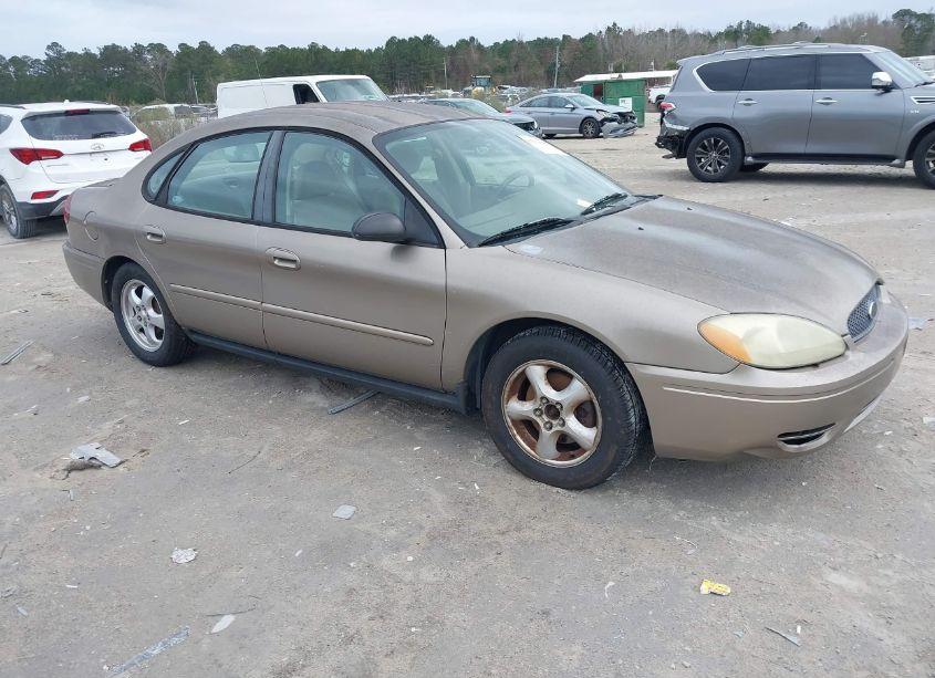 2004 Ford Taurus SE (VIN 1FAFP53224A177316) main photo