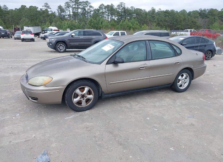 Photo 2 of 2004 Ford Taurus SE (VIN 1FAFP53224A177316)