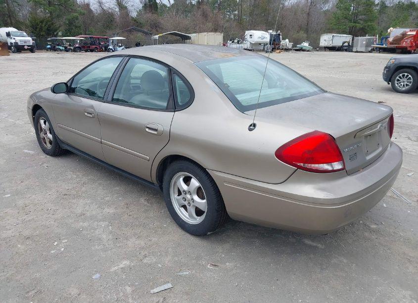 Photo 3 of 2004 Ford Taurus SE (VIN 1FAFP53224A177316)