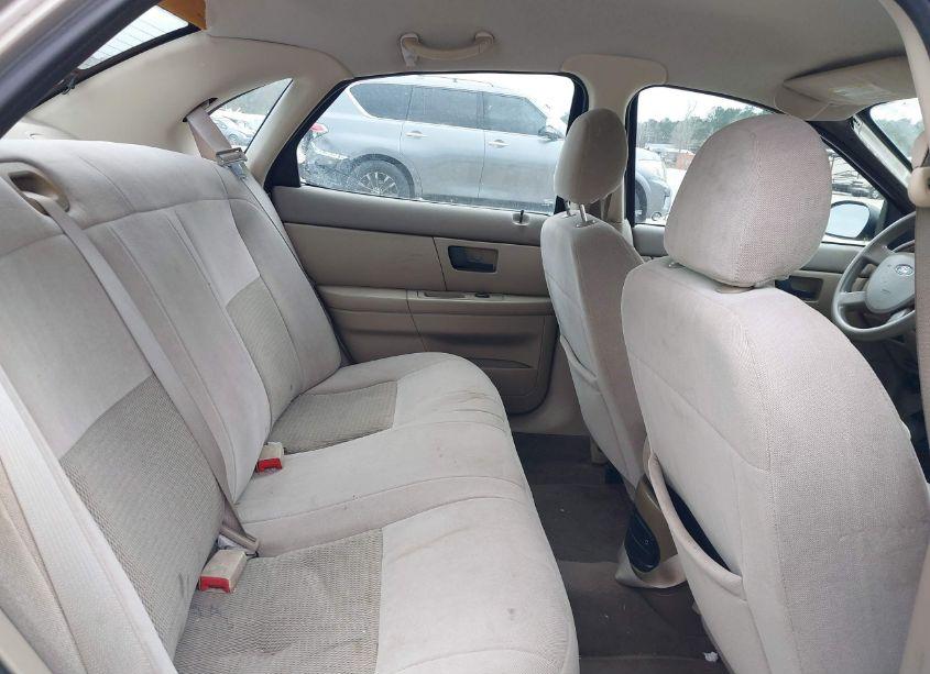 Photo 8 of 2004 Ford Taurus SE (VIN 1FAFP53224A177316)