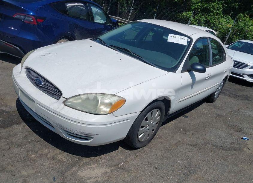 Photo 2 of 2006 Ford Taurus SE (VIN 1FAFP53226A252857)