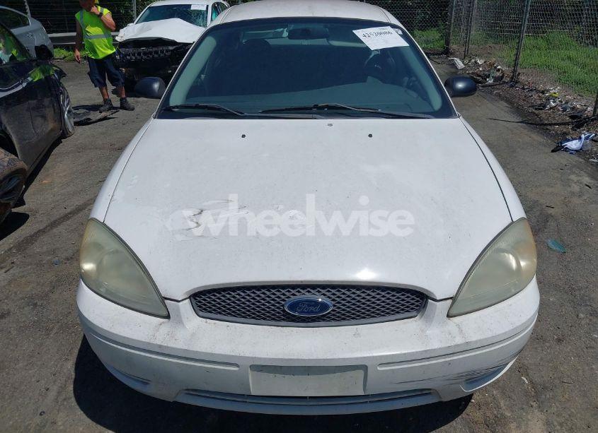 Photo 6 of 2006 Ford Taurus SE (VIN 1FAFP53226A252857)