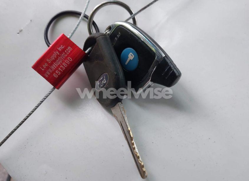 Photo 11 of 2005 Ford Taurus SE (VIN 1FAFP53235A112346)