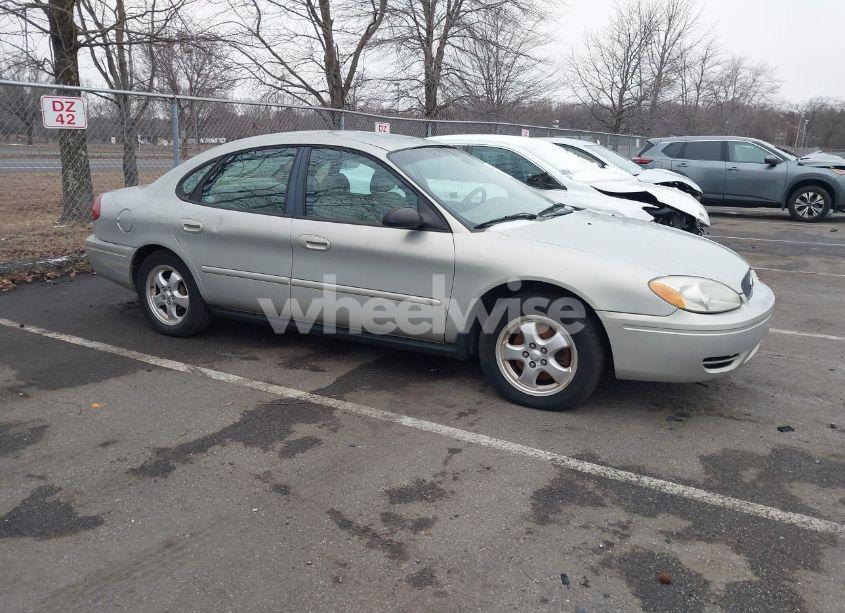 Photo 6 of 2005 Ford Taurus SE (VIN 1FAFP53235A112346)