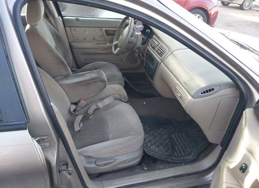 Photo 5 of 2005 Ford Taurus SE (VIN 1FAFP53235A139644)