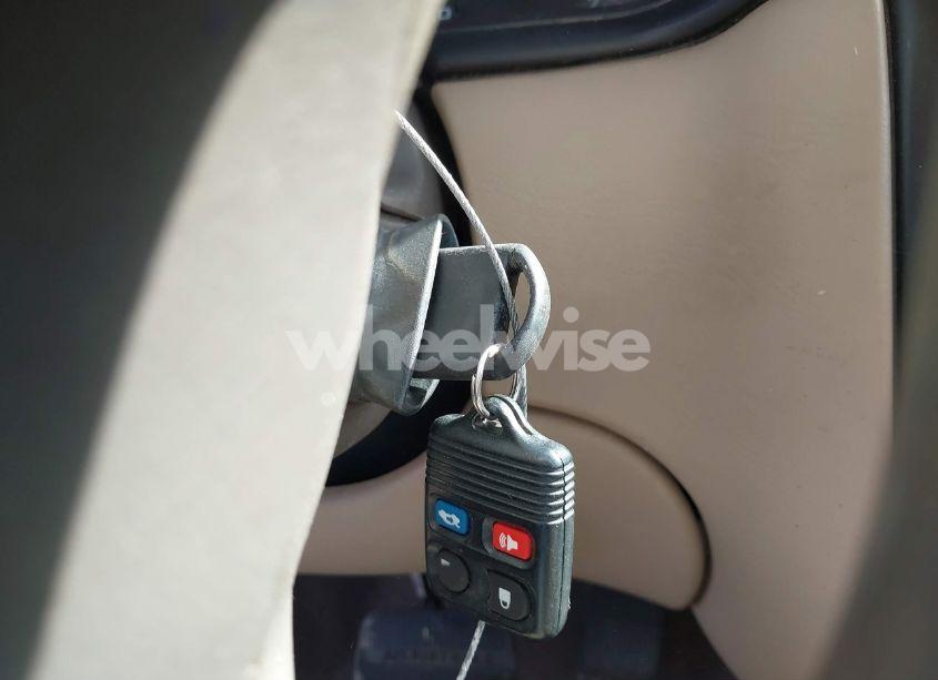 Photo 11 of 2001 Ford Taurus SE (VIN 1FAFP53241A279275)