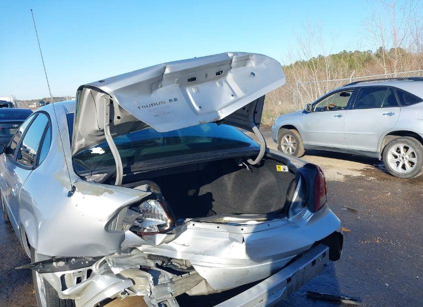 Photo 6 of 2004 Ford Taurus SE (VIN 1FAFP53244A186213)