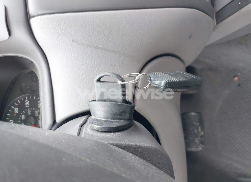 Photo 11 of 2005 Ford Taurus SE (VIN 1FAFP53245A195642)