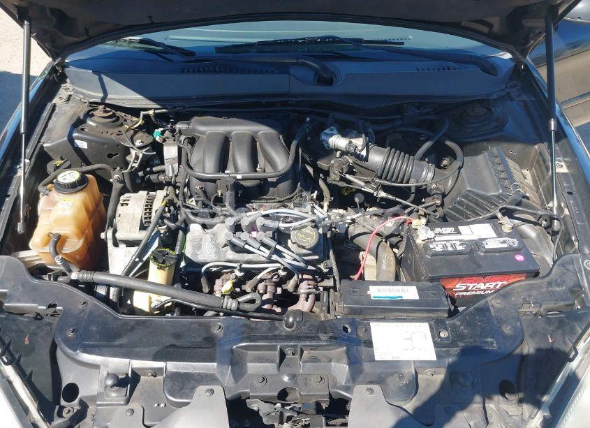 Photo 10 of 2005 Ford Taurus SE (VIN 1FAFP53255A228082)