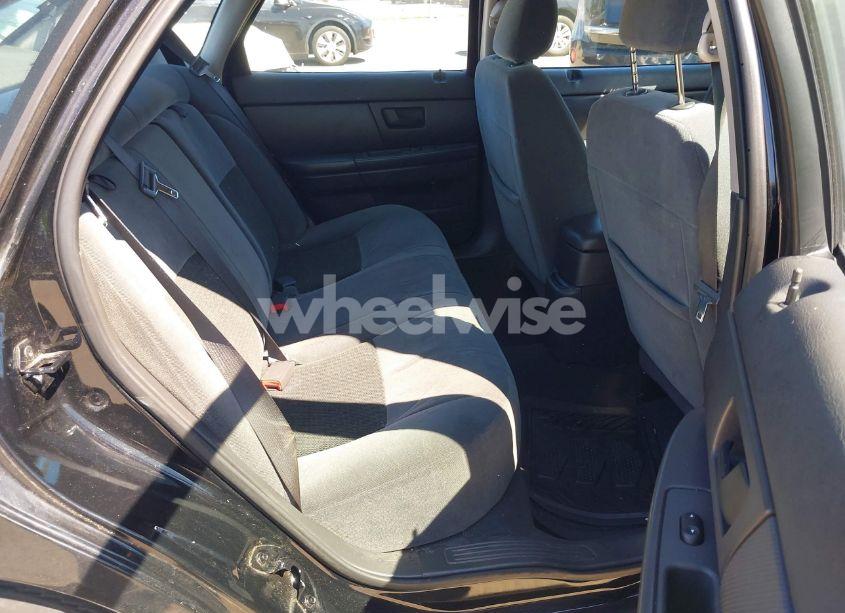 Photo 8 of 2005 Ford Taurus SE (VIN 1FAFP53255A228082)