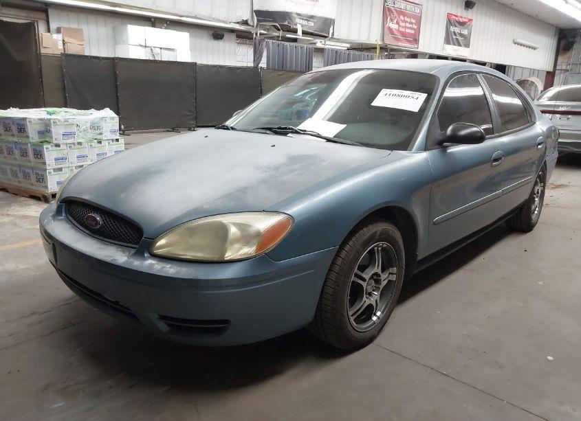 Photo 2 of 2005 Ford Taurus SE (VIN 1FAFP53265A115208)