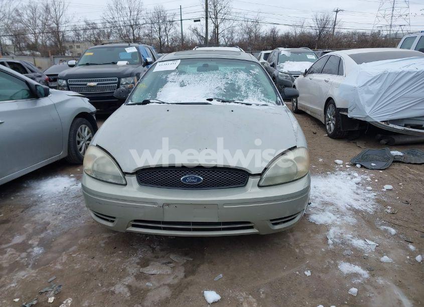 Photo 11 of 2005 Ford Taurus SE (VIN 1FAFP53265A161699)