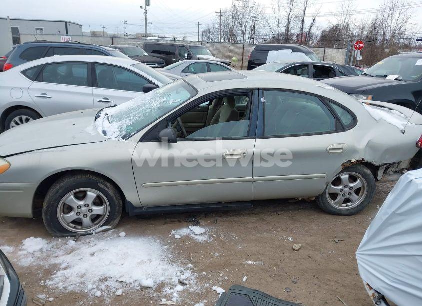 Photo 13 of 2005 Ford Taurus SE (VIN 1FAFP53265A161699)