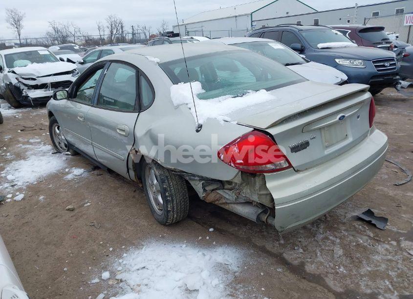 Photo 3 of 2005 Ford Taurus SE (VIN 1FAFP53265A161699)