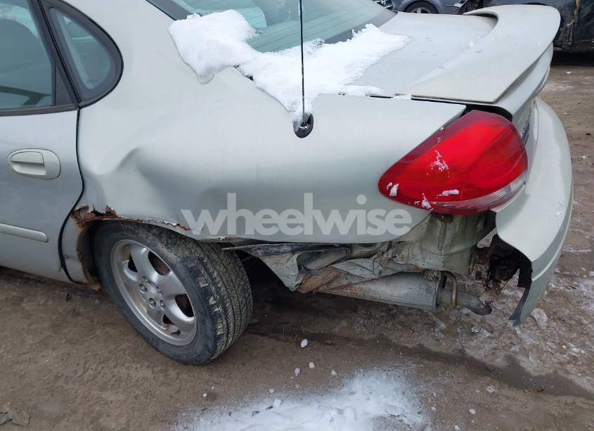 Photo 6 of 2005 Ford Taurus SE (VIN 1FAFP53265A161699)