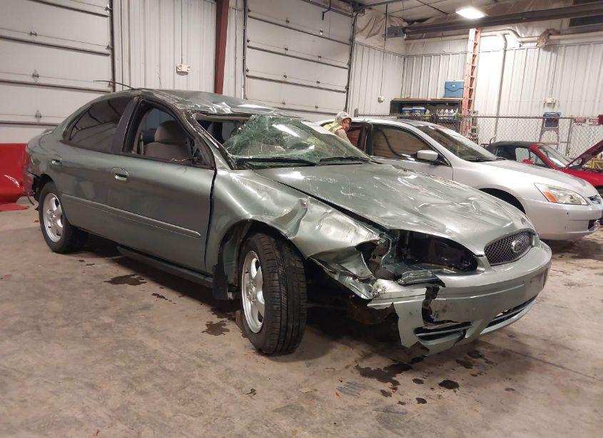 2005 Ford Taurus SE (VIN 1FAFP53265A171293) main photo