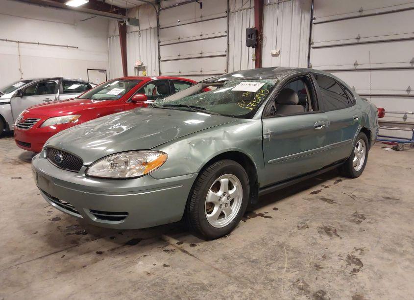 Photo 2 of 2005 Ford Taurus SE (VIN 1FAFP53265A171293)