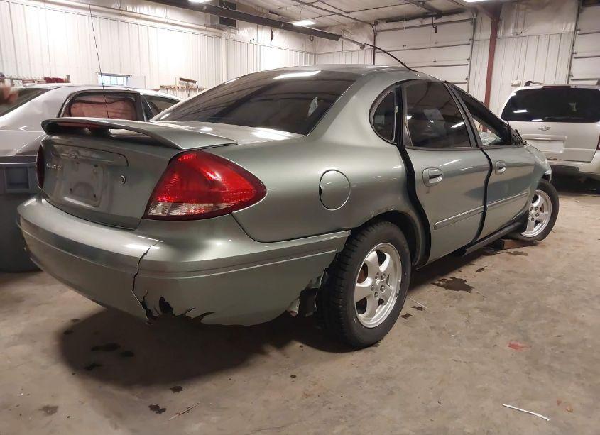 Photo 4 of 2005 Ford Taurus SE (VIN 1FAFP53265A171293)