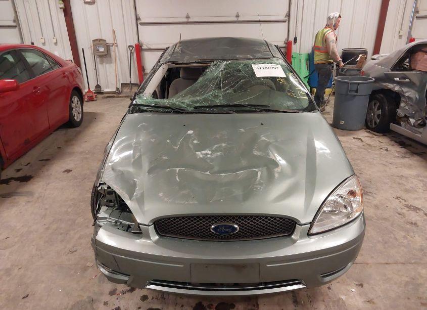 Photo 6 of 2005 Ford Taurus SE (VIN 1FAFP53265A171293)