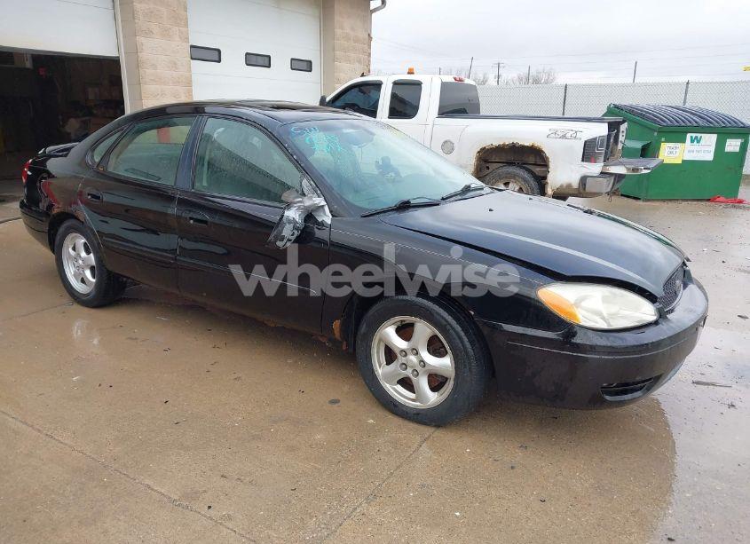 2005 Ford Taurus SE (VIN 1FAFP53265A187557) main photo