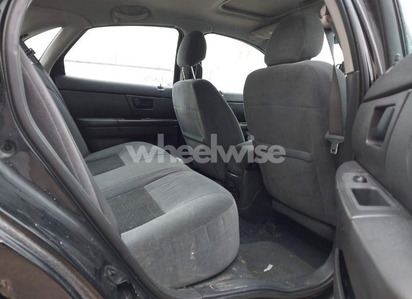 Photo 8 of 2005 Ford Taurus SE (VIN 1FAFP53265A187557)