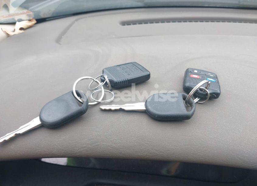 Photo 11 of 2001 Ford Taurus SE (VIN 1FAFP53271A253494)