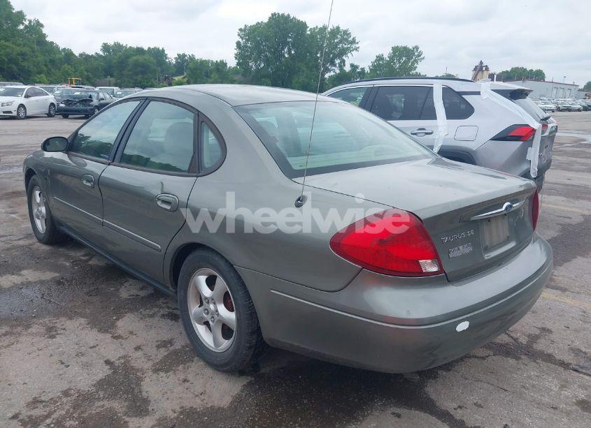 Photo 3 of 2001 Ford Taurus SE (VIN 1FAFP53271A253494)