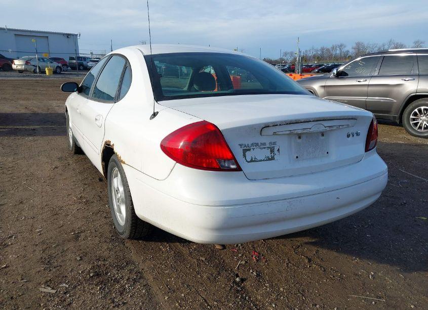 Photo 3 of 2003 Ford Taurus SE (VIN 1FAFP53283G204675)