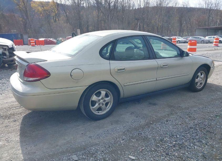 Photo 4 of 2005 Ford Taurus SE (VIN 1FAFP53285A256023)