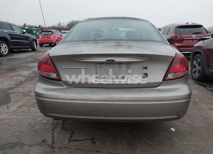 Photo 16 of 2005 Ford Taurus SE (VIN 1FAFP53295A139339)